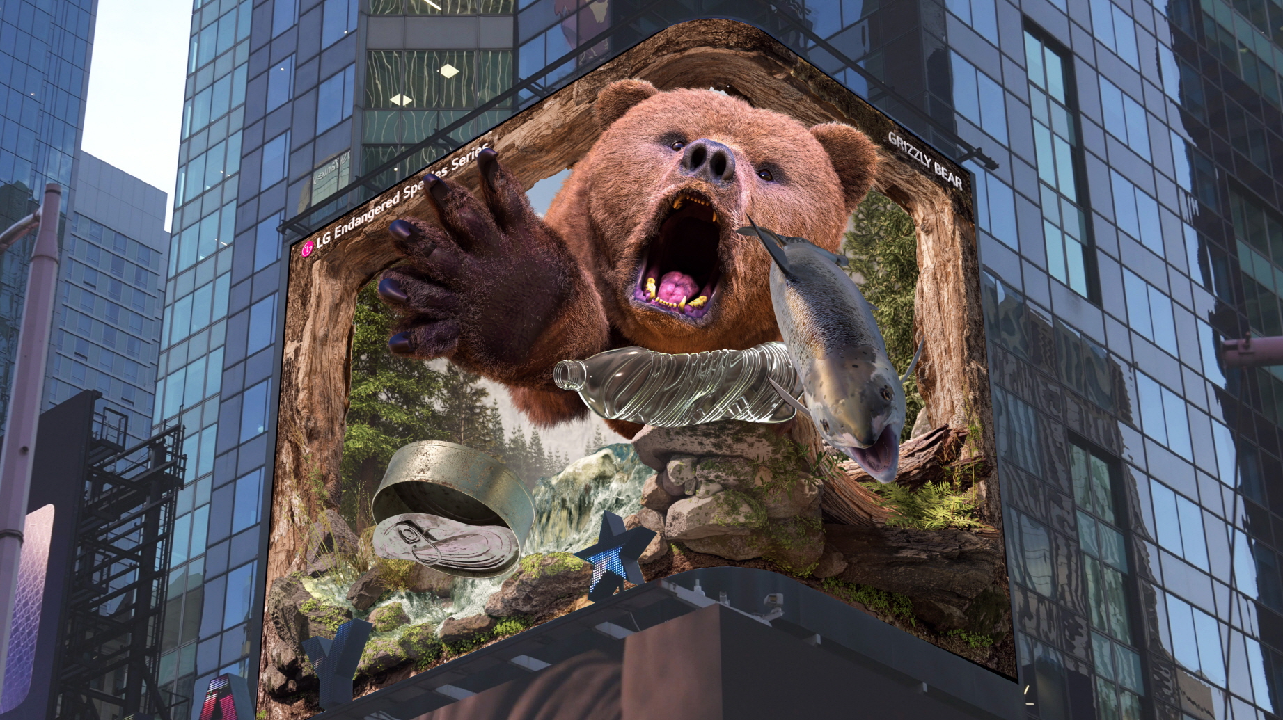 LG전자는 미국 뉴욕 타임스스퀘어 전광판에서 '불곰'을 주제로 한 8번째 ‘LG와 함께하는 위기 동물 보호 캠페인’ 영상을 공개했다. 이번 영상은 이상기후 등으로 서식지를 위협받는 '불곰'의 모습을 3D로 보여주며 환경 파괴의 심각성을 알린다. 사진=LG전자