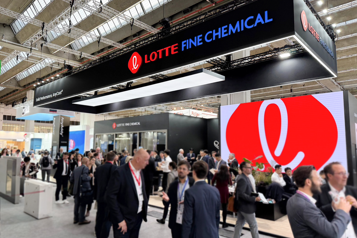롯데정밀화학 독일 CPHI 전시 부스. 사진=롯데정밀화학