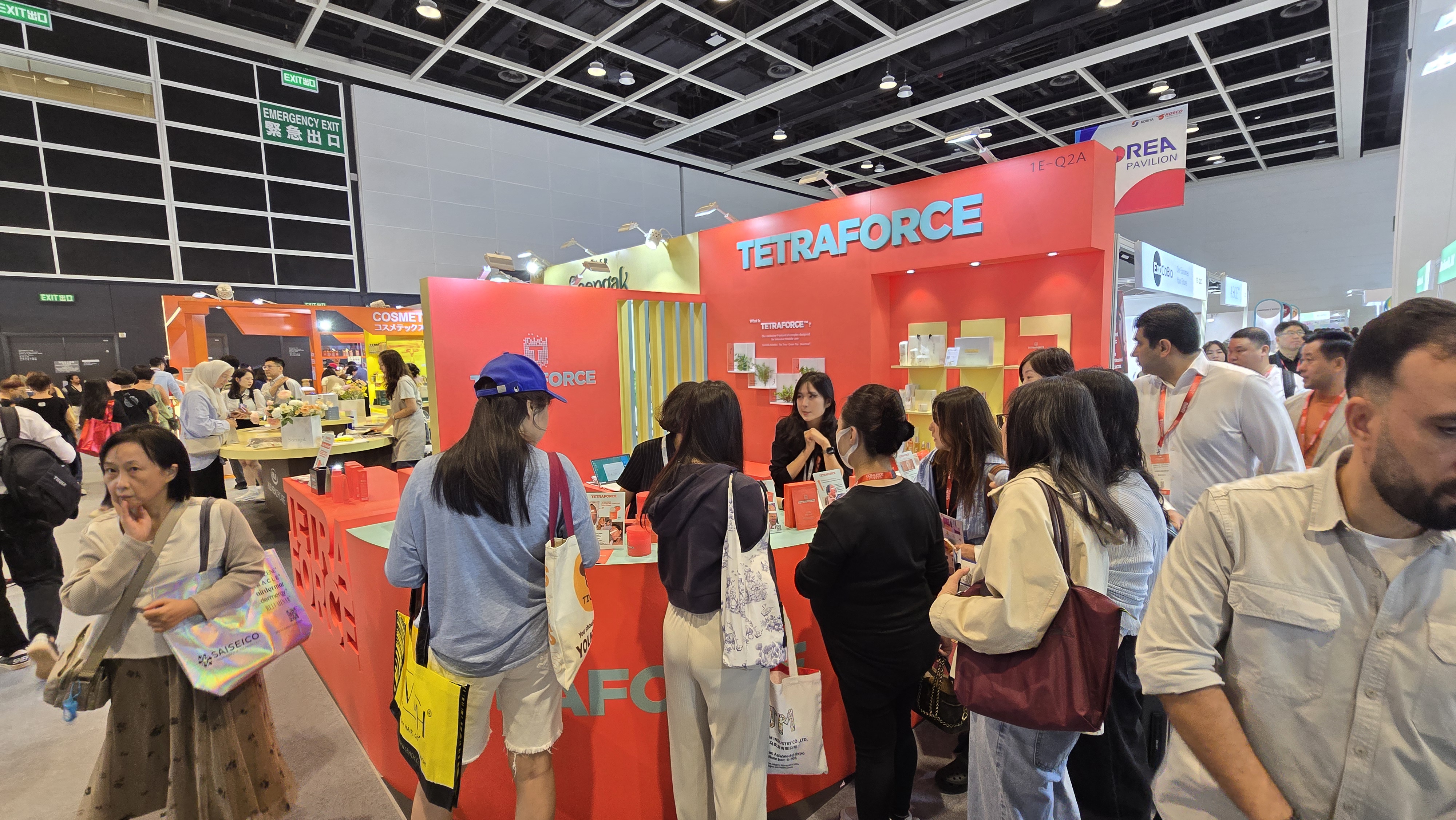 코스모프로프 아시아 2025 HLB생활건강 부스. 사진=HLB생활건강.