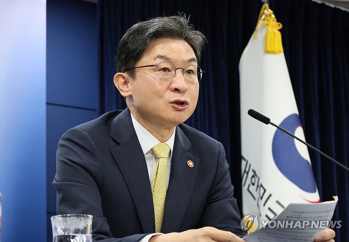 출입기자단 월례 간담회 하는 이억원 금융위원장. 사진=연합뉴스