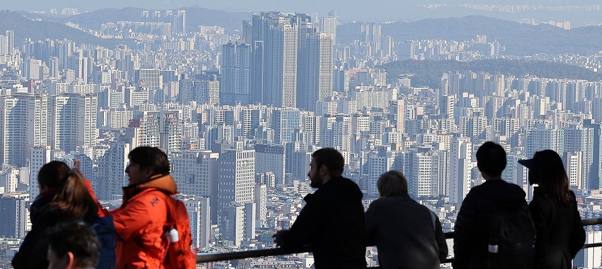 남산에서 바라본 서울 도심가. 출처=연합뉴스