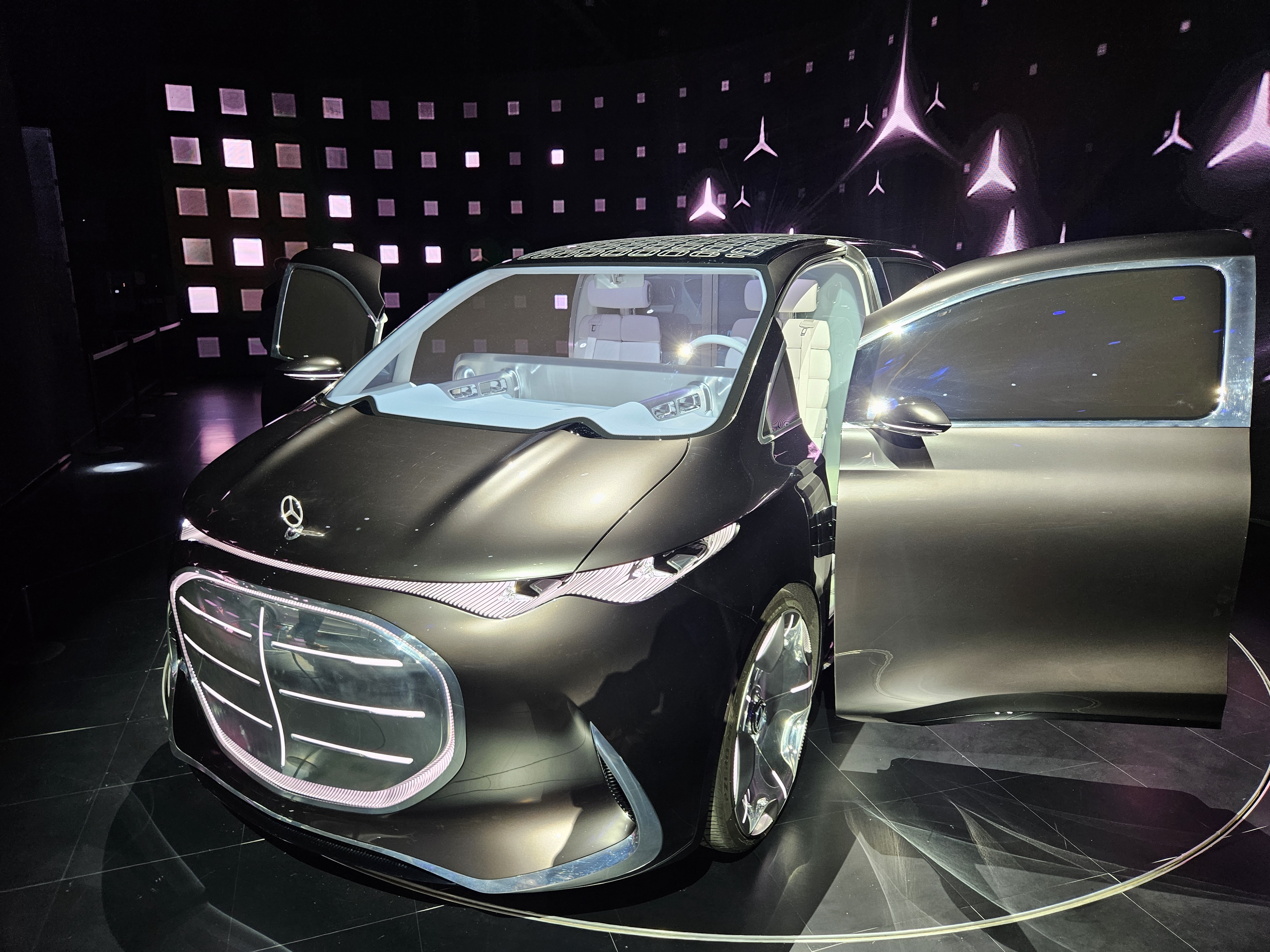 벤츠의 럭셔리 리무진 콘셉트 모델인 비전 V. 사진=최은총 이코노믹리뷰 기자