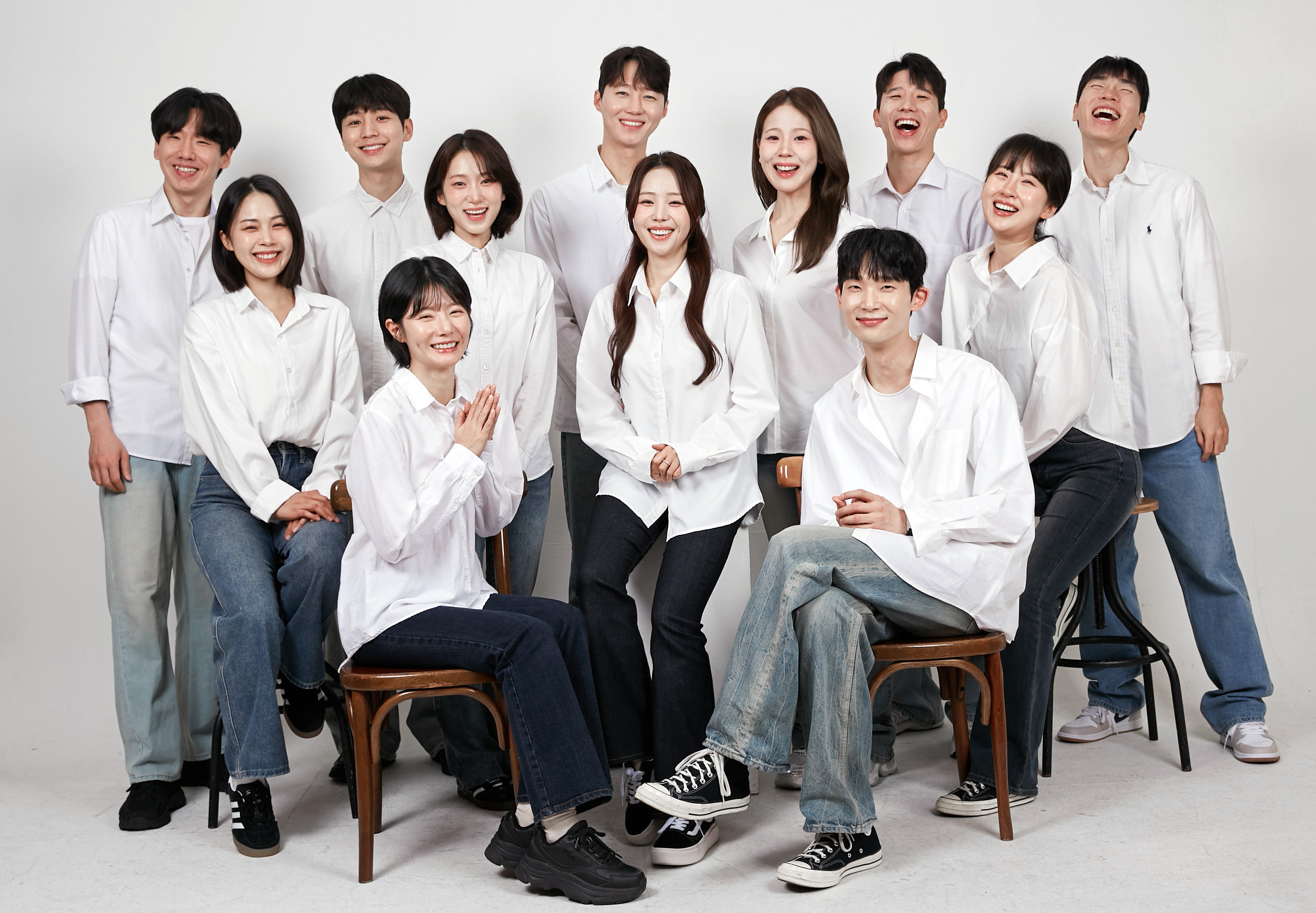 연극 ‘운빨로맨스’ 17차팀 단체 사진. 사진 제공 = DPS컴퍼니.