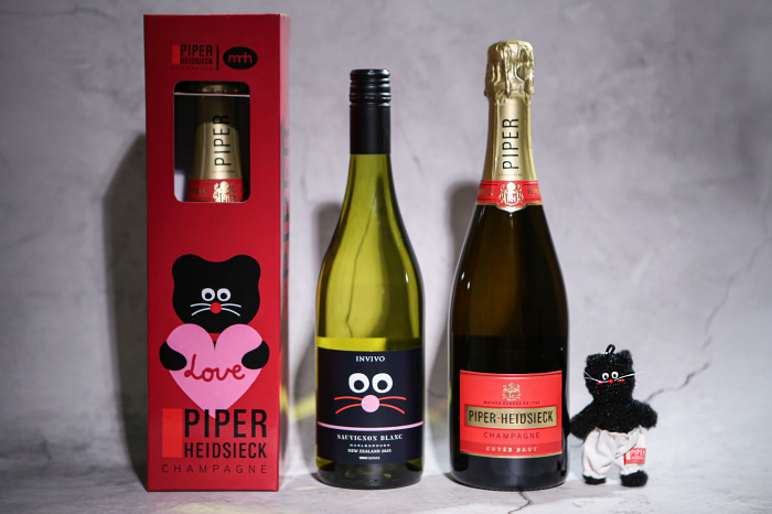 MNH와 협업한 스페셜 에디션 와인 2종. 사진=아영FBC