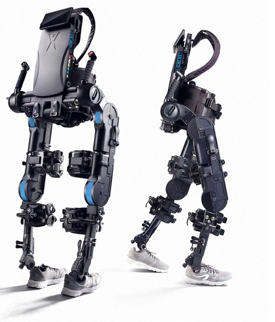 성인용 재활로봇 EA2. 사진=코스모로보틱스