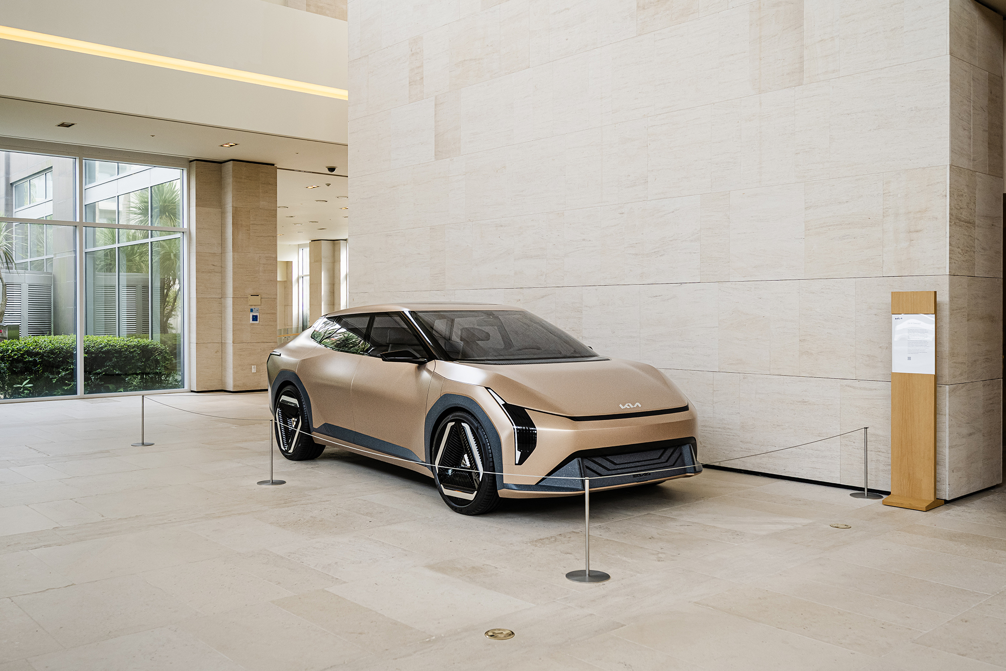 해비치 컨셉카 전시 EV4