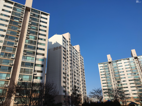 수원시 권선구 일대 한 아파트 전경. 사진=이코노믹리뷰 우주성 기자