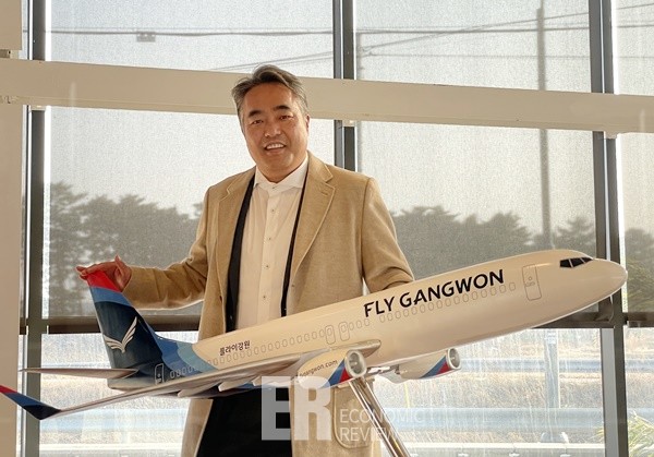 지난 11일 강원도 양양 플라이강원 본사에서 만난 주원석 플라이강원 대표. 출처=이코노믹리뷰 이가영 기자