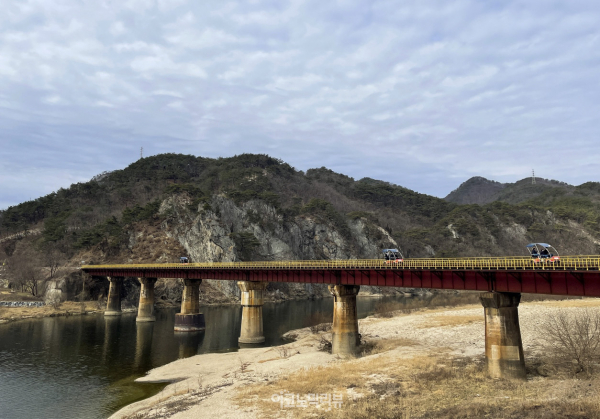 원주의 대표 관광 명소인 간현관광지에 위치한 원주 레일바이크 사진=박재성 기자