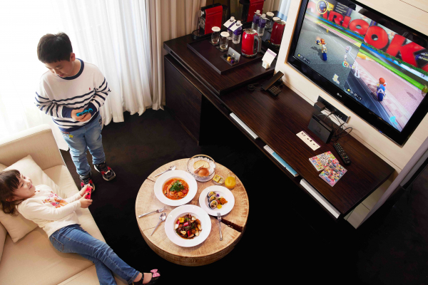 플라자 호텔은 가정의 달을 맞아 아이와 부모님을 비롯해 온 가족이 즐길 수 있는 다양한 프로모션을 진행한다.출처=한화호텔앤드리조트