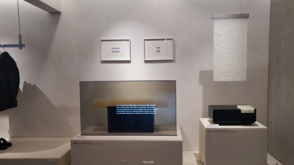 무신사 스탠다드 홍대 지하 1층에 위치한 비싸이클 프로젝트 전시. 손상우 작가와 협업한 작품이다. 사진=이코노믹리뷰 편은지 기자