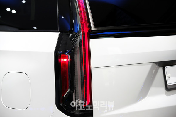 캐딜락이 10일 오전 서울 강남구 논현동 캐딜락 하우스 서울에서 5세대 풀사이즈 럭셔리 SUV 에스컬레이드를 공개했다.