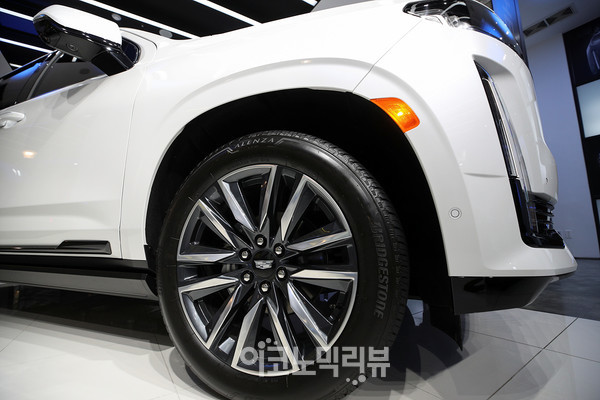 캐딜락 에스컬레이드 사진=박재성 기자