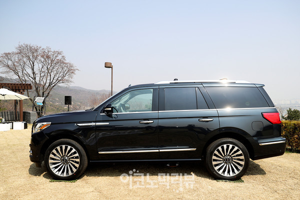 링컨 네비게이터 사진=박재성 기자