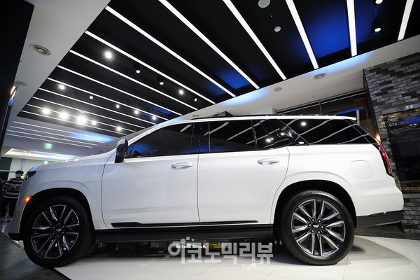 캐딜락 에스컬레이드 사진=박재성 기자
