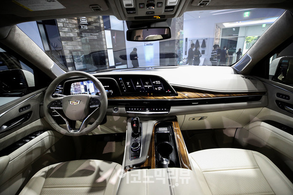 캐딜락 에스컬레이드 사진=박재성 기자