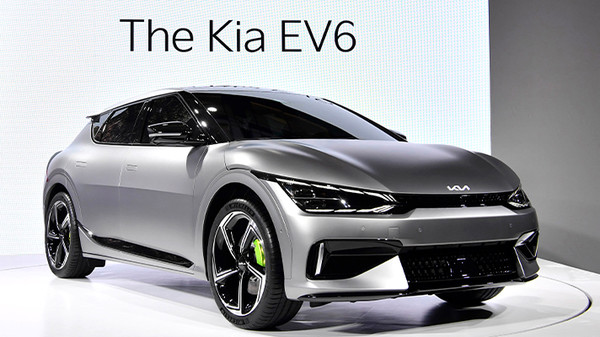 기아의 차세대 전용 전기차 EV6. 사진 속 모델은 내년 하반기 출시될 GT 모델이다.  출처= 기아
