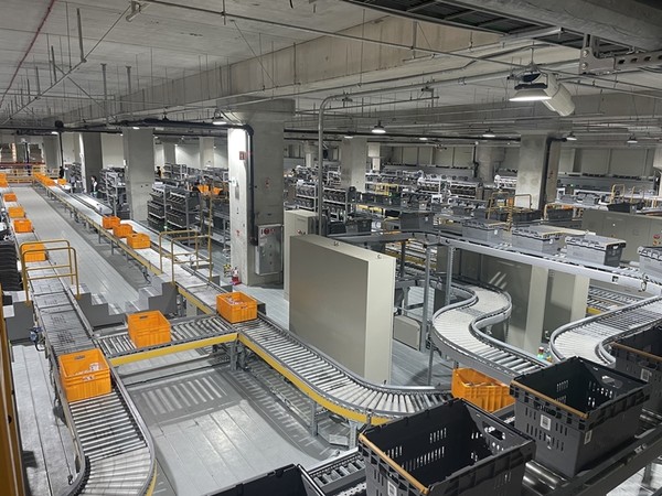 이마트24 평택물류센터 내부 모습. 출처=이마트24