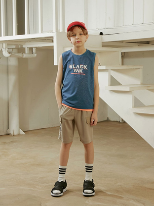  블랙야크키즈 21S/S 시즌 화보 이미지. 출처=블랙야크