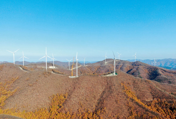 태백가덕산풍력발전단지 전경 사진=코오롱글로벌