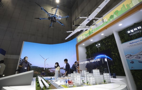 8일 고양시 킨텍스 2전시장에서 '2021 수소모빌리티쇼가 열리고 있다.사진=박재성 기자