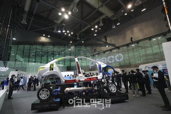 8일 고양시 킨텍스 2전시장에서 '2021 수소모빌리티쇼가 열리고 있다.사진=박재성 기자