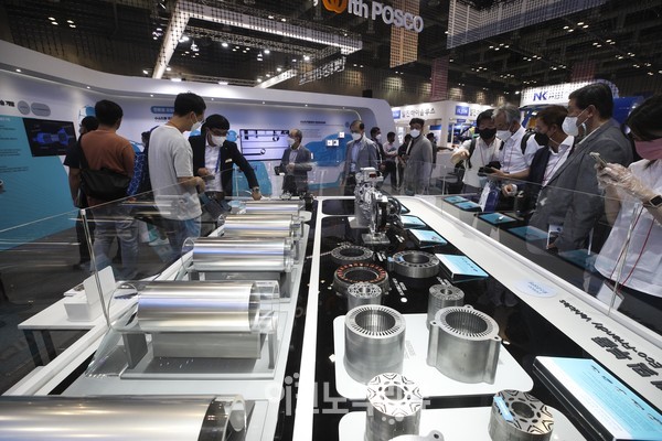 8일 고양시 킨텍스 2전시장에서 '2021 수소모빌리티쇼가 열리고 있다.사진=박재성 기자