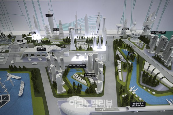 8일 고양시 킨텍스 2전시장에서 '2021 수소모빌리티쇼가 열리고 있다.사진=박재성 기자