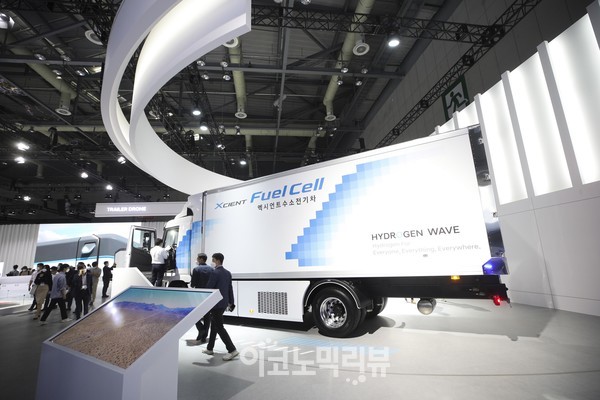 8일 고양시 킨텍스 2전시장에서 '2021 수소모빌리티쇼가 열리고 있다.사진=박재성 기자