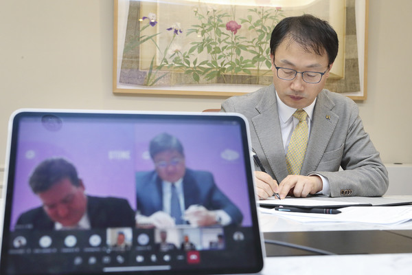 KT가 엡실론 인수 계약에 나서고 있다. 출처=KT