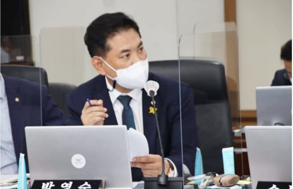 박영순 국회의원(더불어민주당, 대전 대덕구)이 질의하고 있는 모습.출처=박영순의원 사무실.