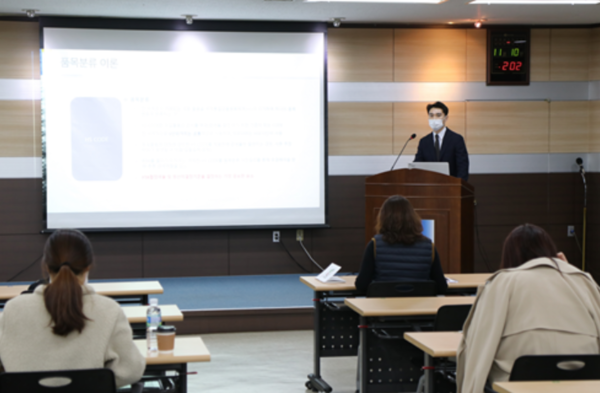 대전상공회의소 FTA활용지원센터는 10일 대전상의 회관에서 관내 수출기업 임직원 30여명이 참석한 가운데 FTA활용 실무교육을 개최했다.출처=대전상의.