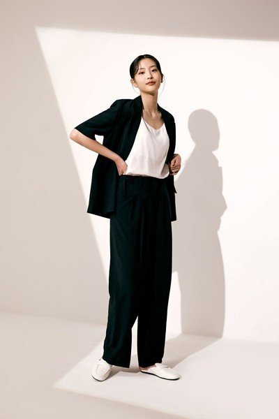 쿨테크 베이직 반팔재킷. 출처=스파오