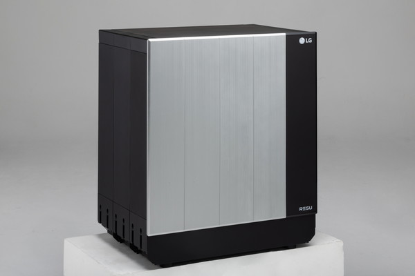 RESU FLEX 스탠드형. 출처=LG에너지솔루션