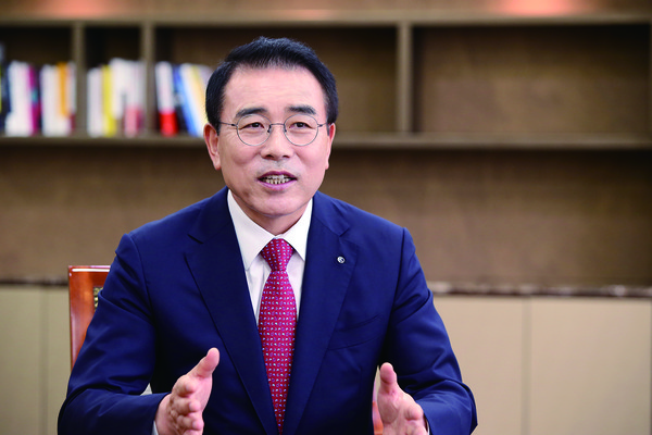 조용병 신한금융그룹 회장4. 출처=신한금융그룹