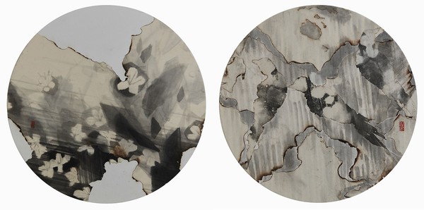 Creation& Extinction, 62×62㎝(Each) Colored Korean ink on paper, burning, 2018