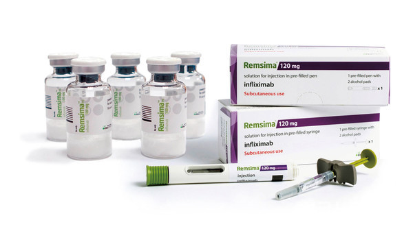 램시마 정맥주사제형(IV)(왼쪽)과 피하주사제형(SC) 오토인젝터(가운데), 프리필드 시린지(오른쪽). 출처=이코노믹리뷰DB