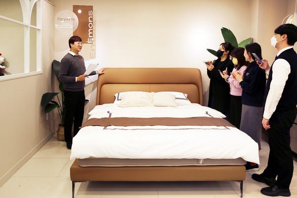 에몬스 뉴코지 침대. 출처=에몬스