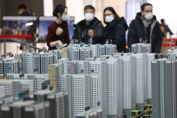 17일 마감한 둔촌주공 계약 결과 일반분양 계약률이 70% 안팎으로 나타났다. 출처= 연합뉴스