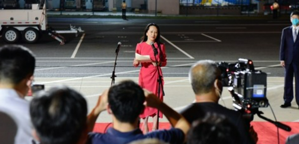 멍완저우 현 화웨이 순환회장이 캐나다 억류 후 중국으로 돌아와 기자회견을 하고 있다. 사진=연합뉴스