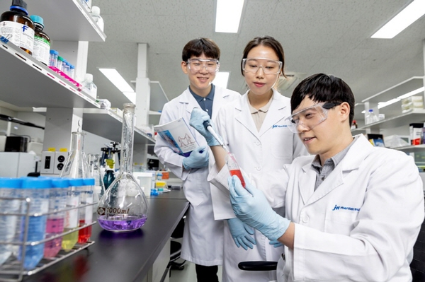 사진=JW중외제약 홈페이지