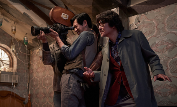 추석 연휴에 개봉한 영화 '거미집' 스틸컷 출처= 네이버 영화