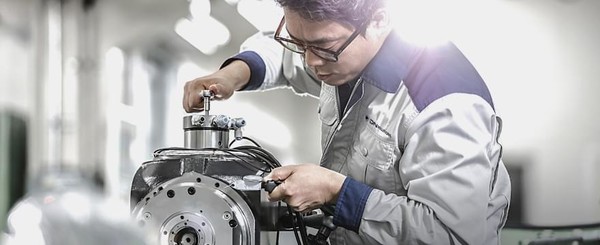 DN솔루션즈가 고객 맞춤형 스핀들 솔루션 서비스를 런칭한다. 사진=DN솔루션즈