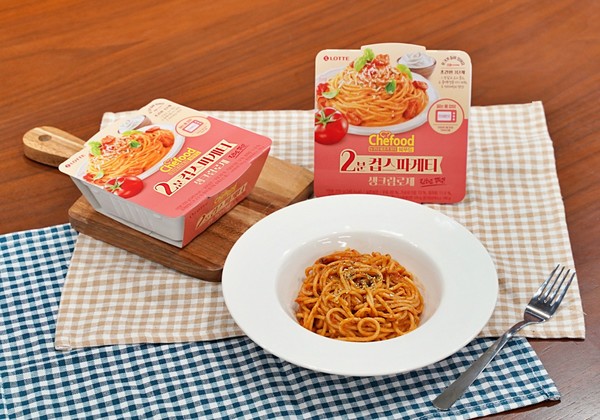‘쉐푸드 2분 컵스파게티 생크림로제’ 제품. 출처=롯데웰푸드