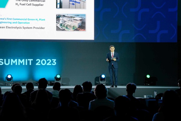 정연인 두산에너빌리티 사장이 지난 7일 ‘2023 인베스트 코리아 써밋’에 참가해 ‘지속가능한 지구를 위한 에너지 산업의 역할’을 주제로 발표하고 있다. 출처=두산에너빌리티