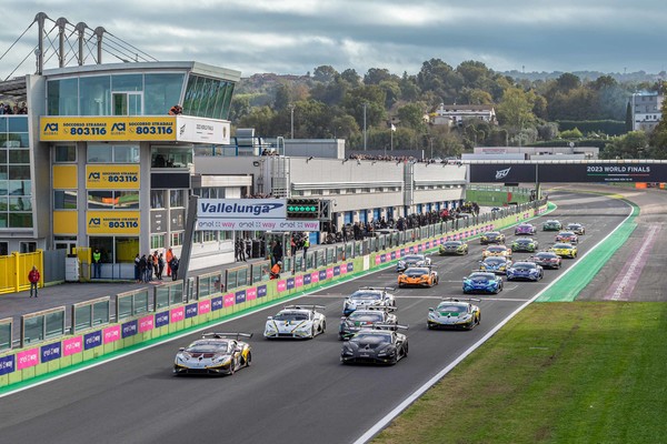한국타이어가 후원하는 유럽 시리즈 5라운드 대회 장면. 사진=한국타이어