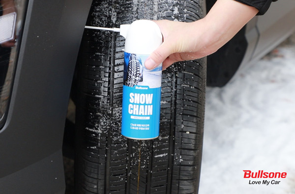 불스원 매직그립 스노우체인 연출컷. 사진=불스원