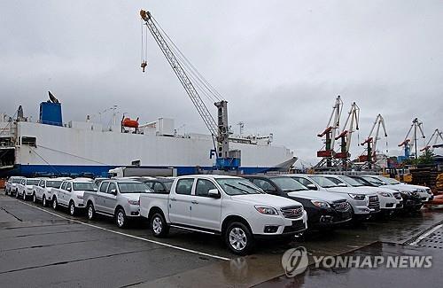 러시아 블라디보스토크항에 하역된 중국 자동차. 사진=로이터/연합뉴스