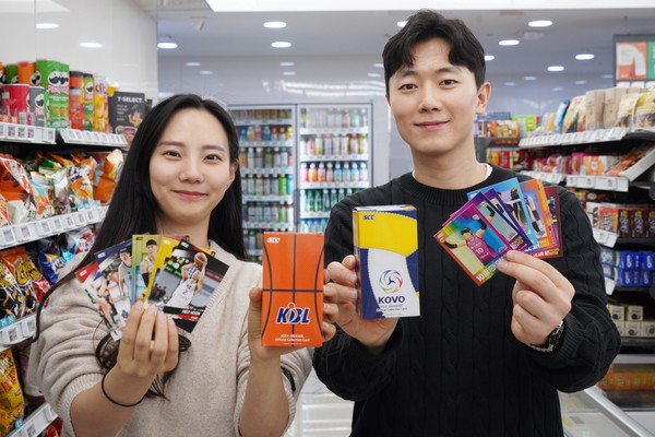 세븐일레븐은 겨울 스포츠 프로농구, 프로배구 선수들의 포토카드를 단독 출시했다. 세븐일레븐 제공