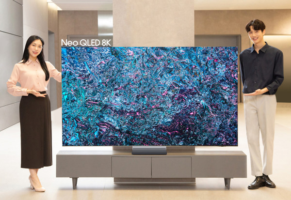 삼성전자의 2024형 Neo QLED 8K TV. 출처=삼성전자